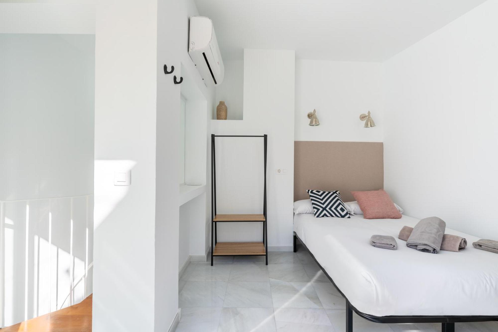 Duplex Con Terraza Junto A La Catedral Apartment Sevilla Bagian luar foto