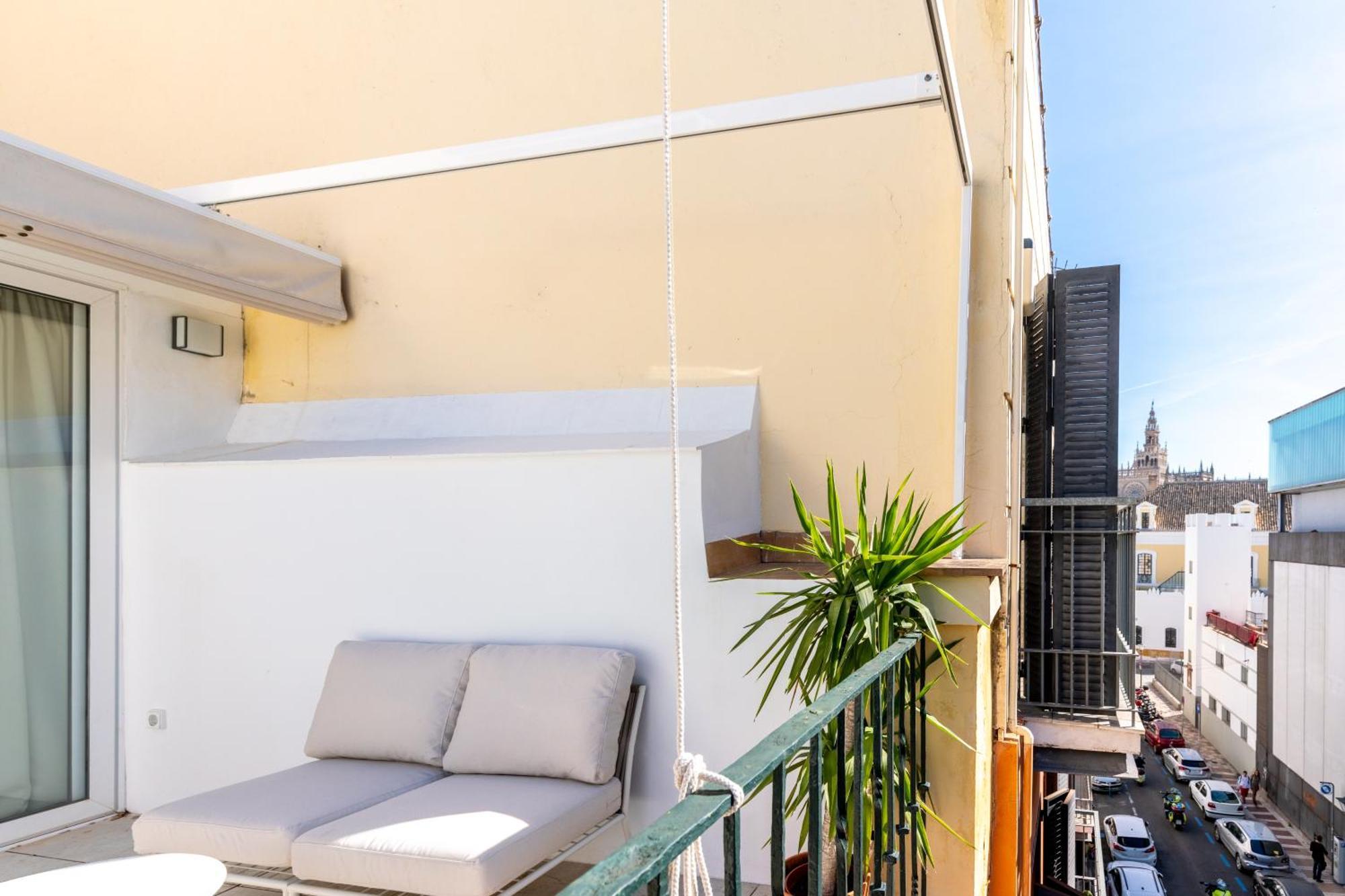 Duplex Con Terraza Junto A La Catedral Apartment Sevilla Bagian luar foto